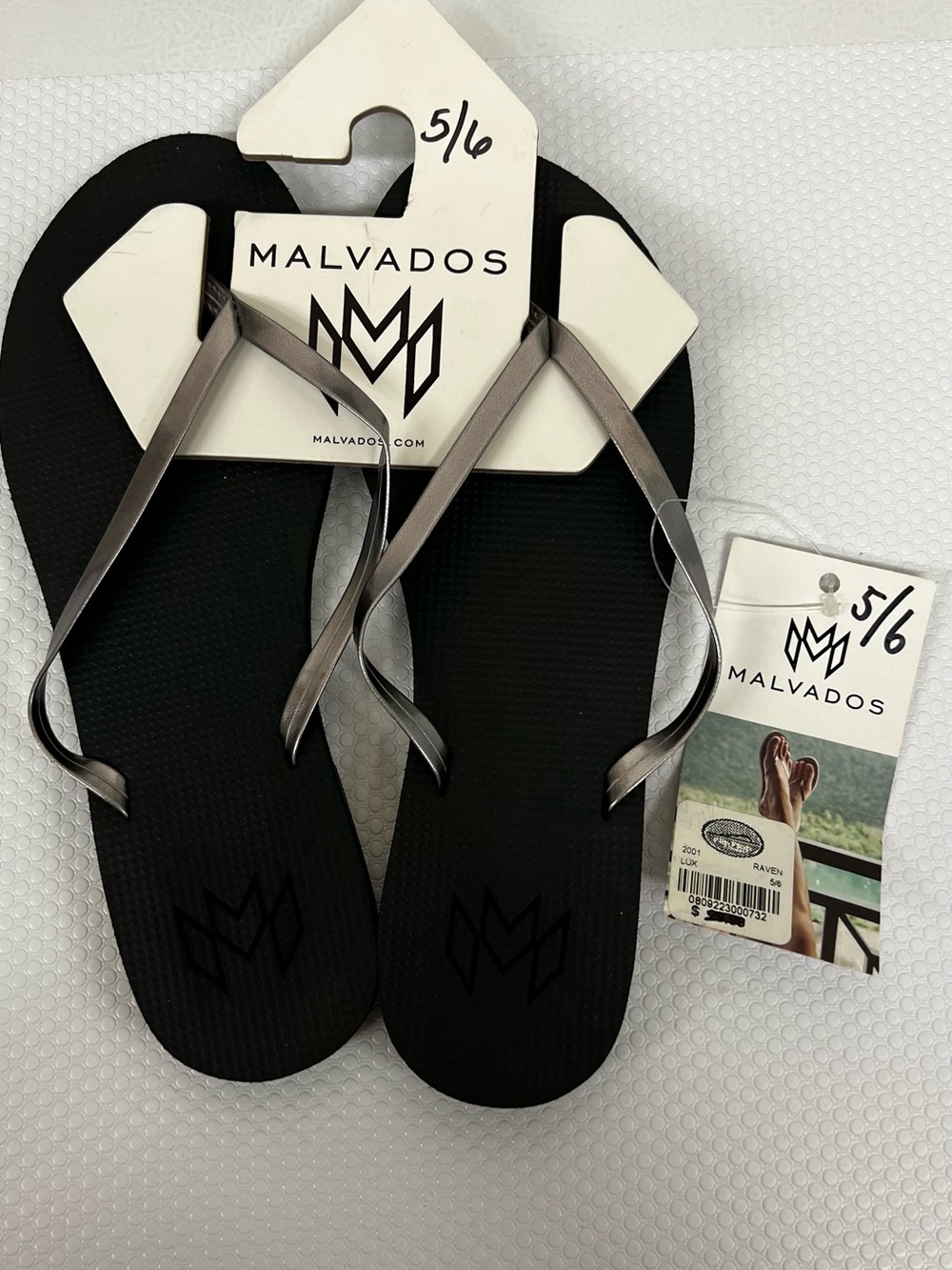 Malvados Womens Lux Raven FlipFlops Size 5/6 Brand New With Tags $29.99 Reatils